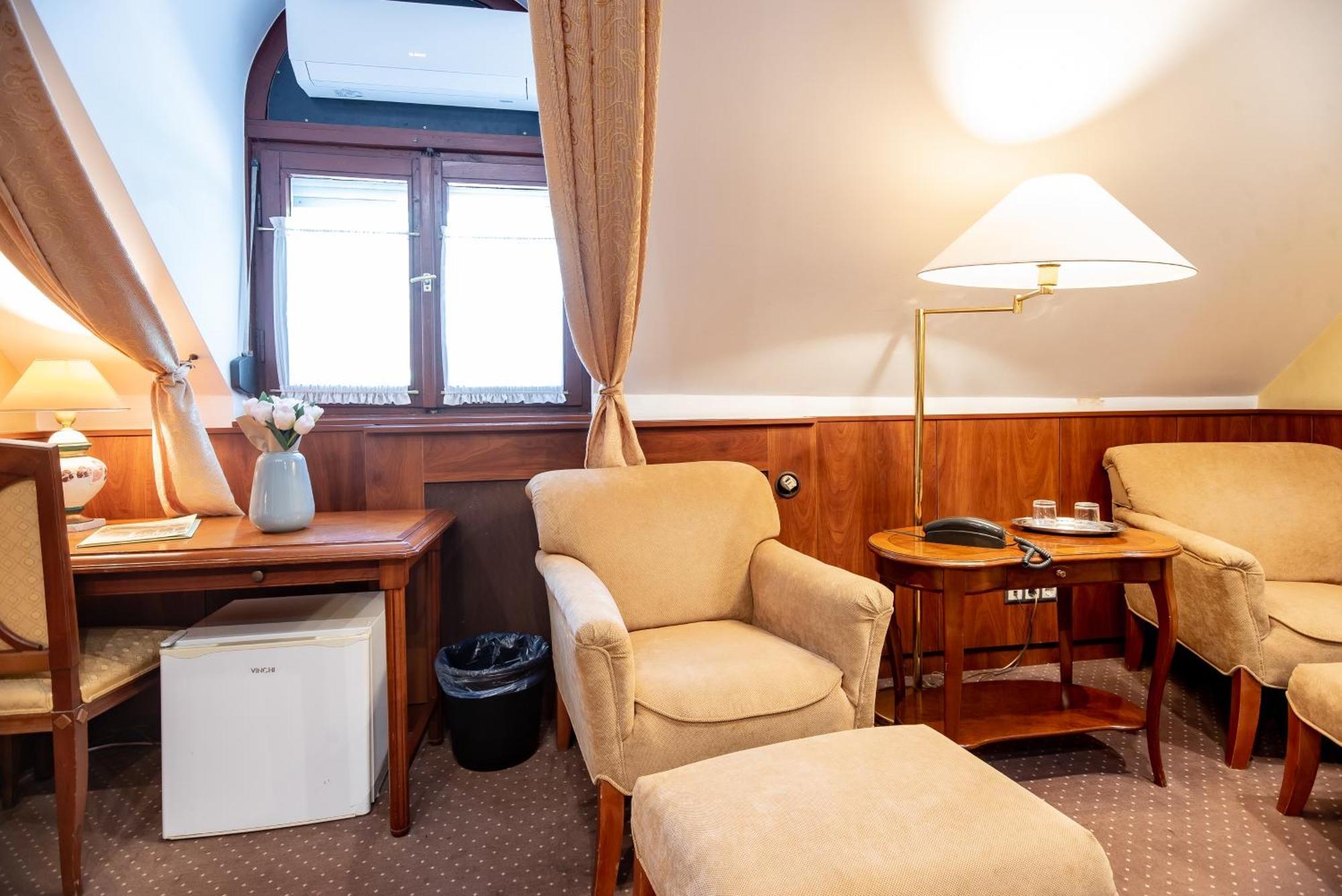 Nyerges Hotel Termal Superior Monor Dış mekan fotoğraf